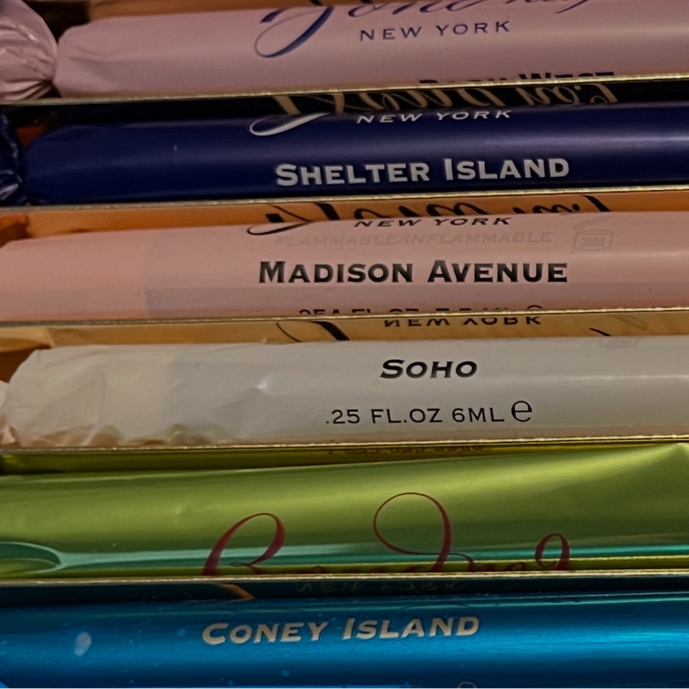 Bond No.9 New York-SOHO  0.25 Perfect size for traveling